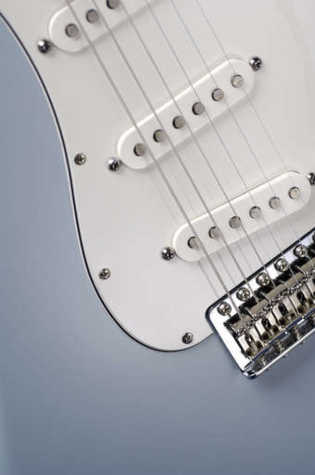 Greasebucket tone controls breathes new life into this Fenders Greasebucket tone controls breathes new life into this Fenders